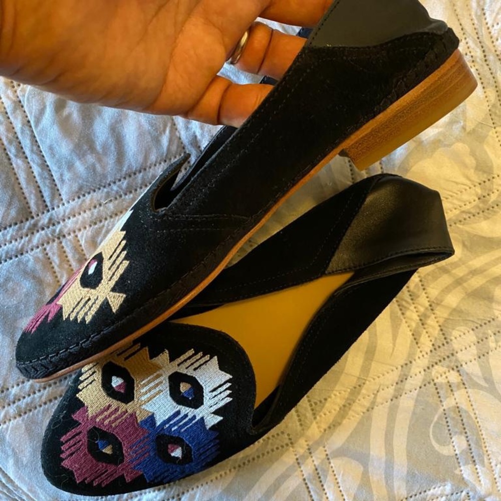 Embroidered Venetian leather loafers - Picture 7 of 7
